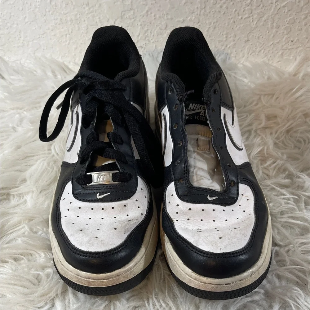 NIKE Air Force 1 LV8 Sneaker Big Kid Size 7Y Black & White - Picture 2 of 10